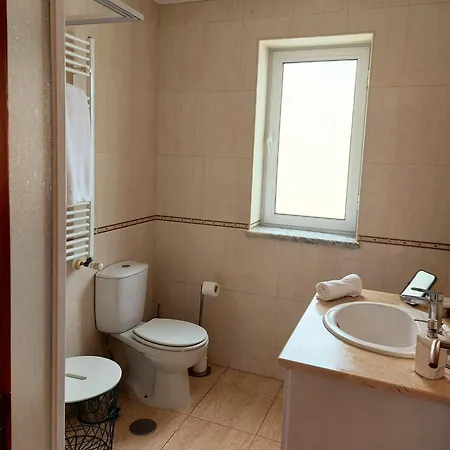 With Stunning Lagoon Views Villa *